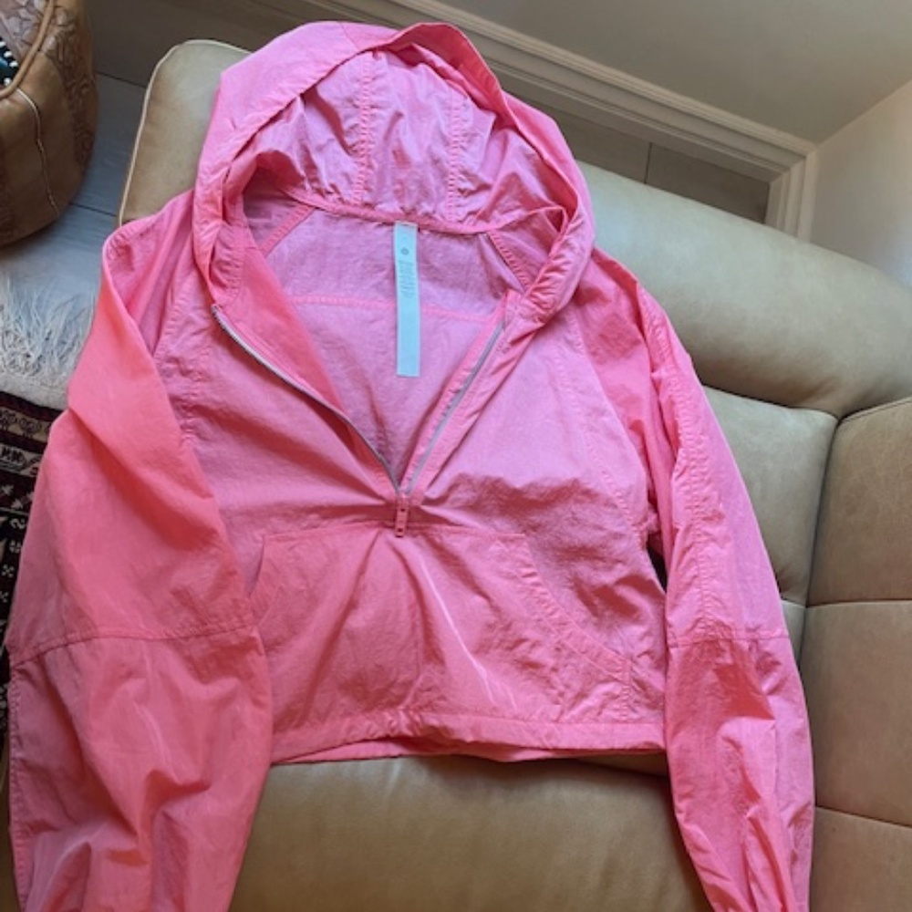 Lululemon cropped anorak